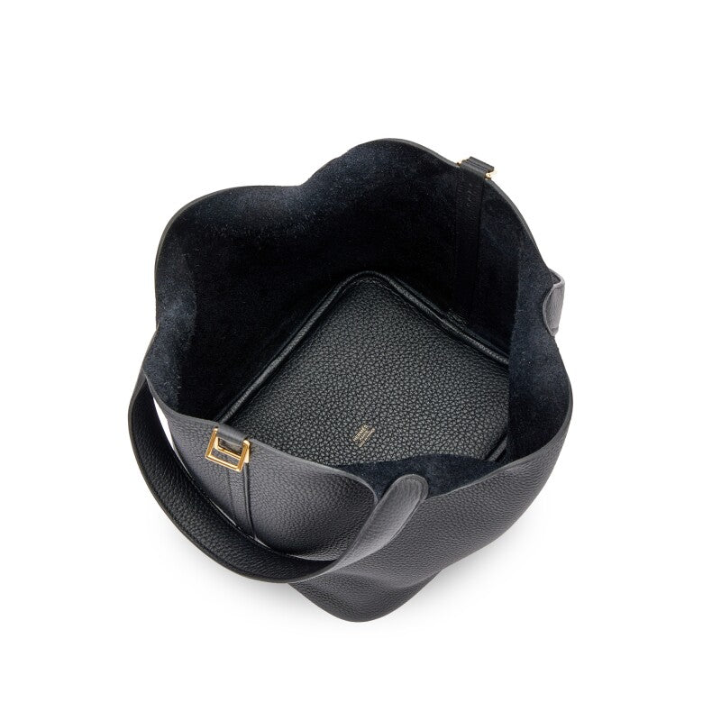 Hermès Black Clemence Picotin Lock 22 Gold Hardware