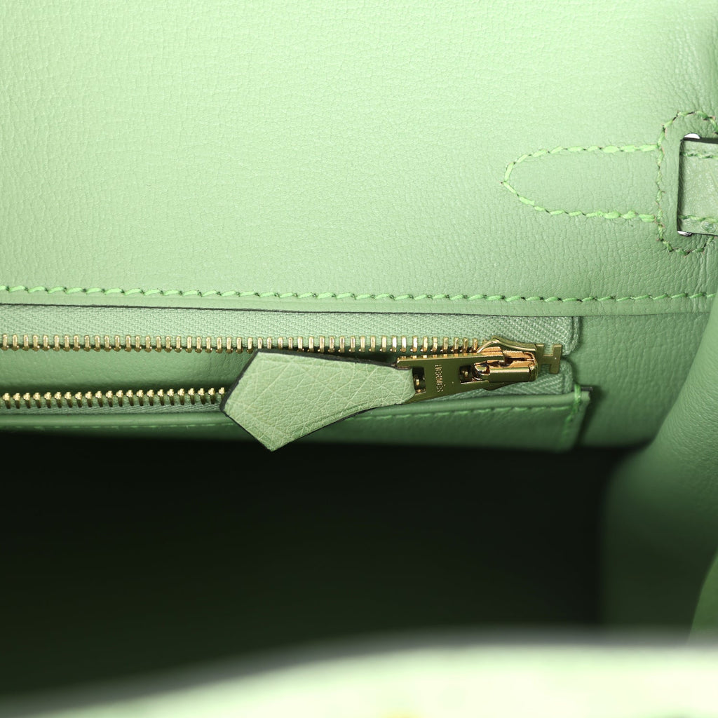 Hermès Birkin 25 Vert Criquet Ostrich Gold Hardware