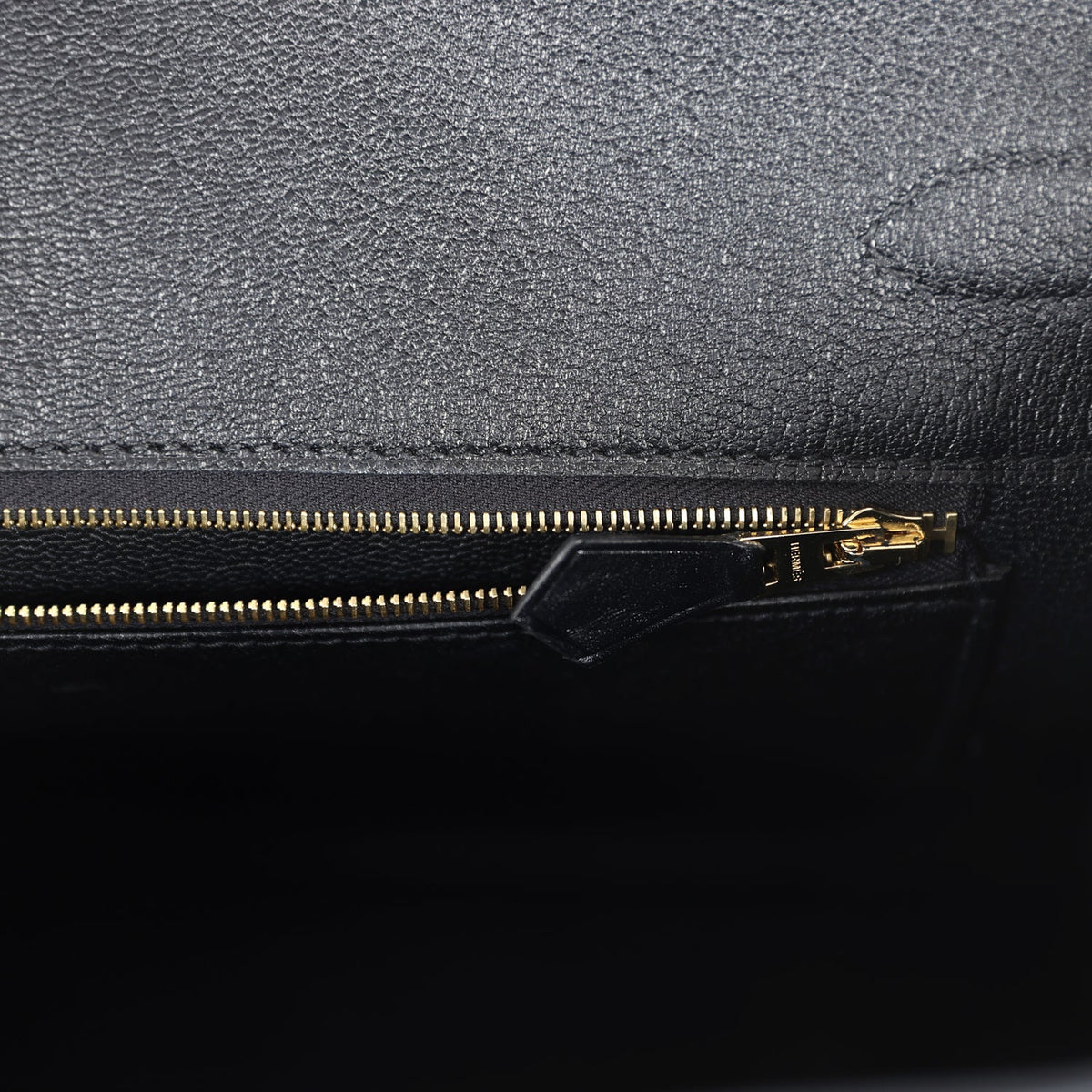 Hermès Birkin 35 Black Box Gold Hardware