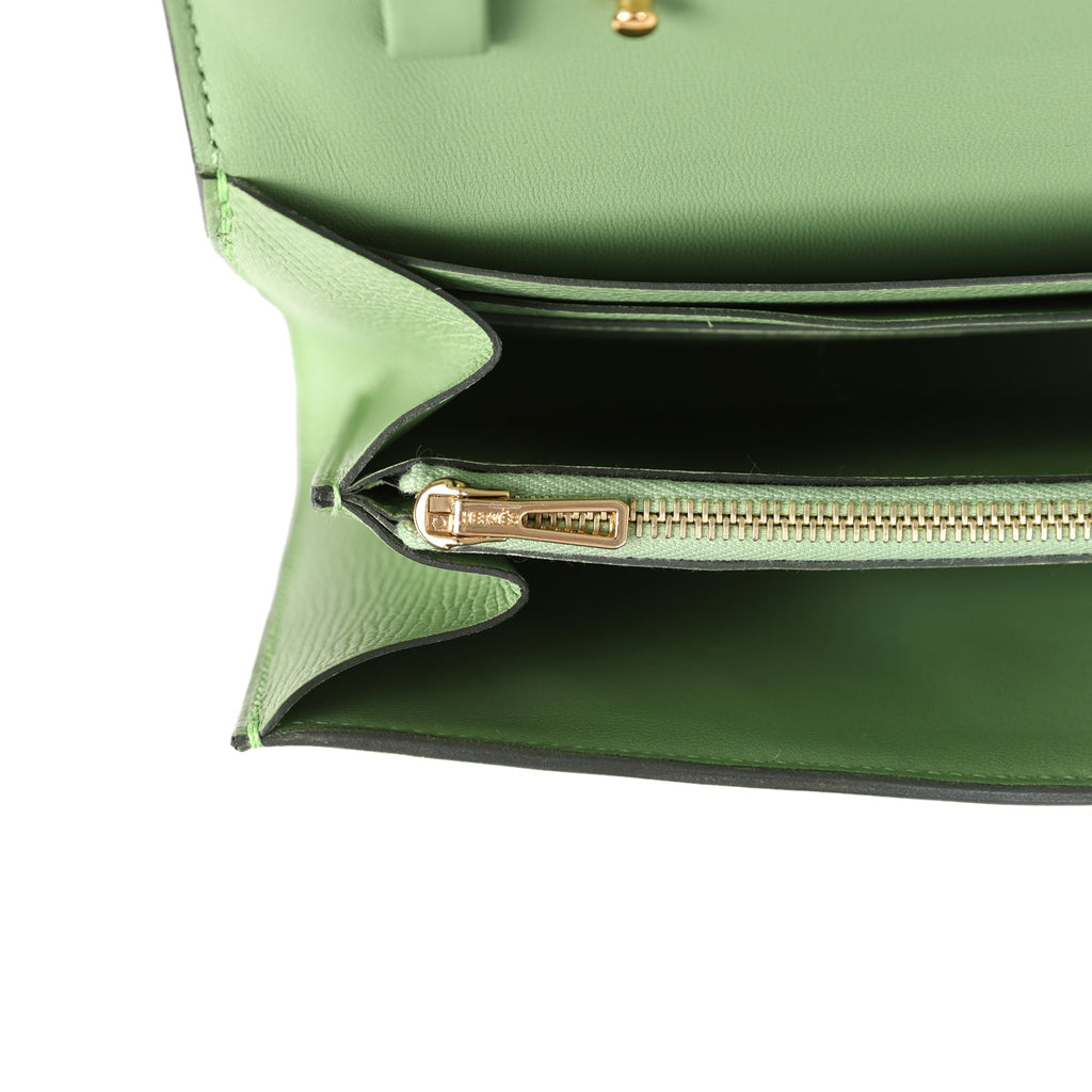 Hermès Constance Wallet To Go Vert Criquet Epsom-textured Faux Leather Marquette Gold Hardware