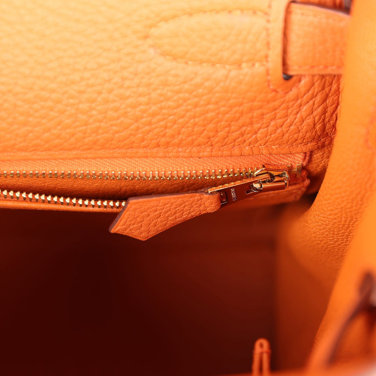 Hermès Kelly Retourne 28 Orange Togo Gold Hardware