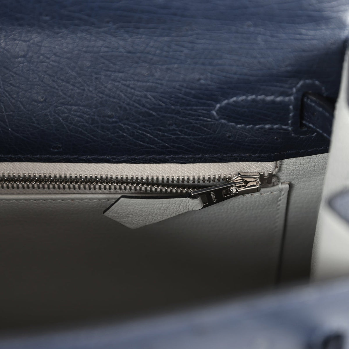 Hermès Special Order (HSS) Kelly Sellier 25 Bleu Indigo Verso Ostrich Palladium Hardware