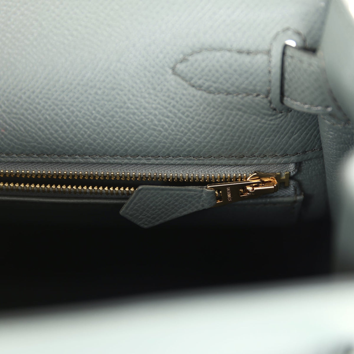 Hermès Kelly Sellier 28 Vert Amande Epsom Gold Hardware