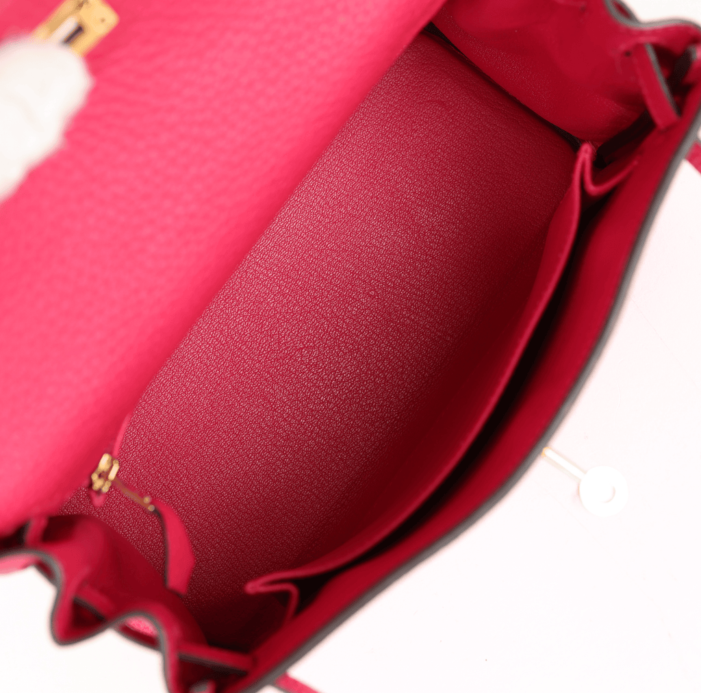 Hermès Kelly Retourne 25 Framboise Togo Gold Hardware